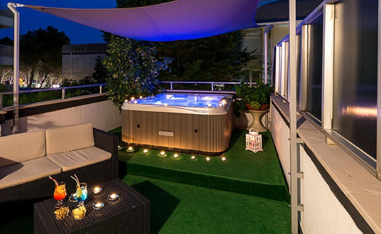 Zenit Hotel จูเลียโนวา ภายนอก รูปภาพ